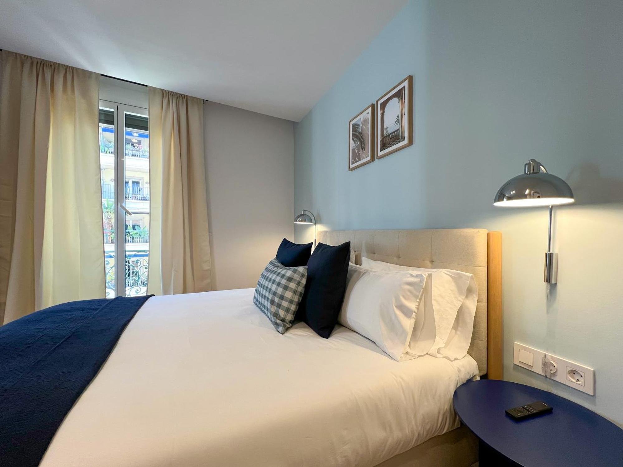 Stay U-Nique Apartments Balmes II Барселона Экстерьер фото